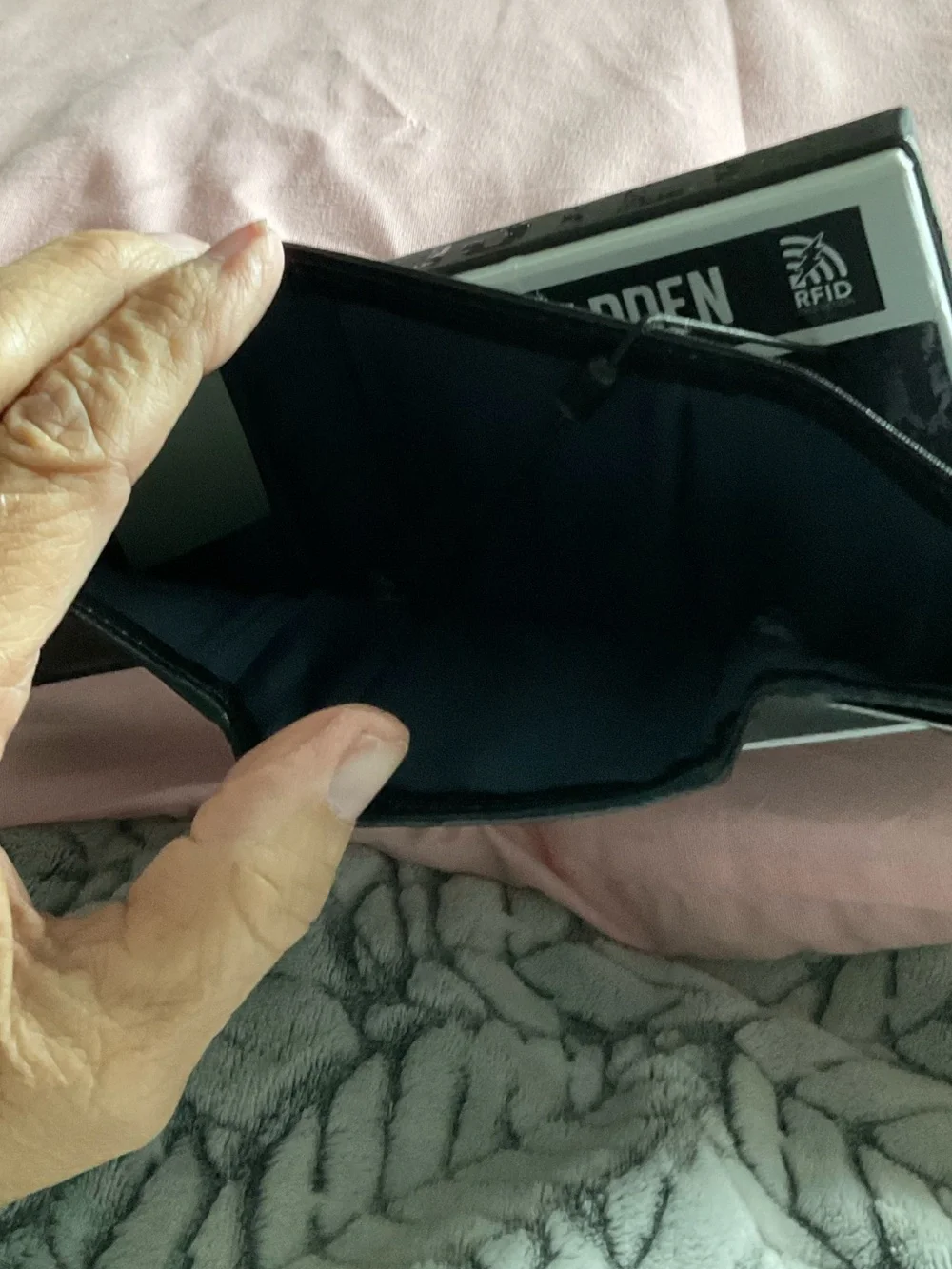 Steve Madden Black Genuine Leather Trifold Wallet with RFID